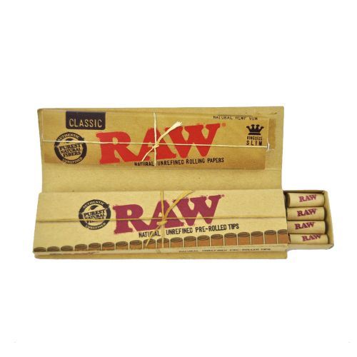 RAW Classic King Size Connoisseur + Pre Rolled Tips